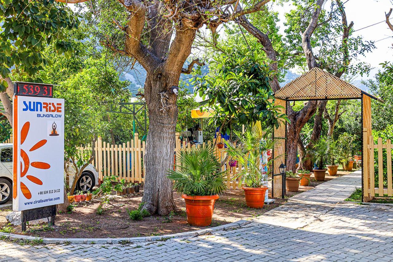 Three Islands Bungalow Чирали Экстерьер фото