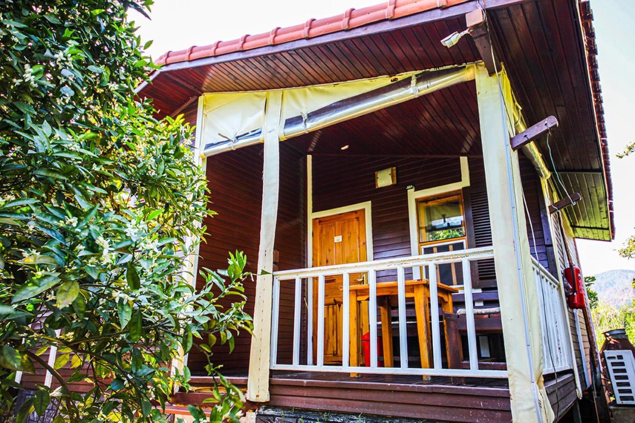 Three Islands Bungalow Чирали Экстерьер фото